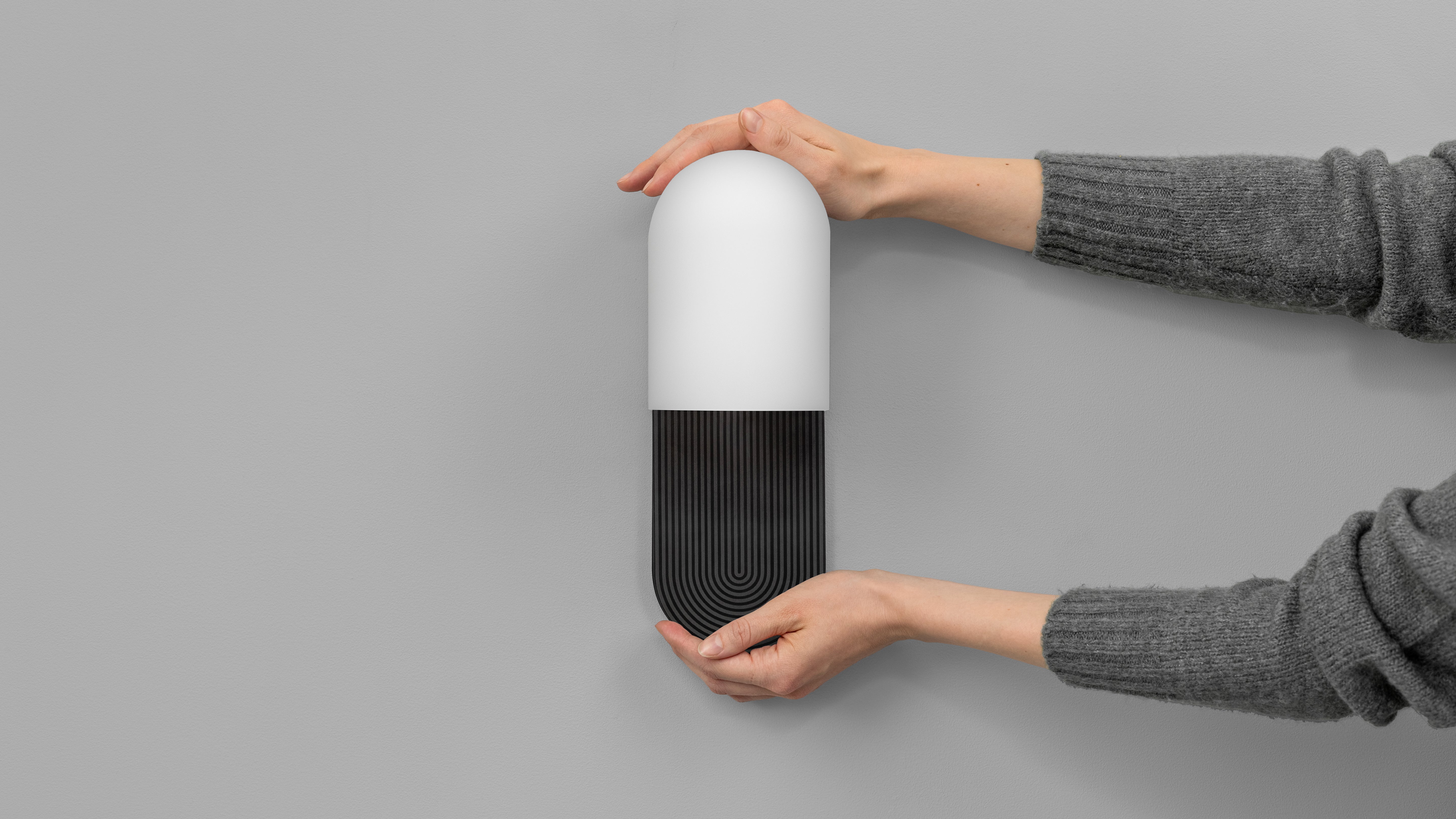 Schwung Odyssey Kyoto Black Wall Light